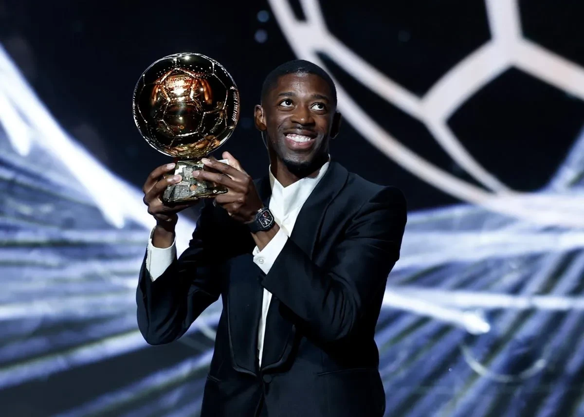 Ousmane Dembélé thi đấu năng nổ trong màu áo đội tuyển quốc gia Pháp