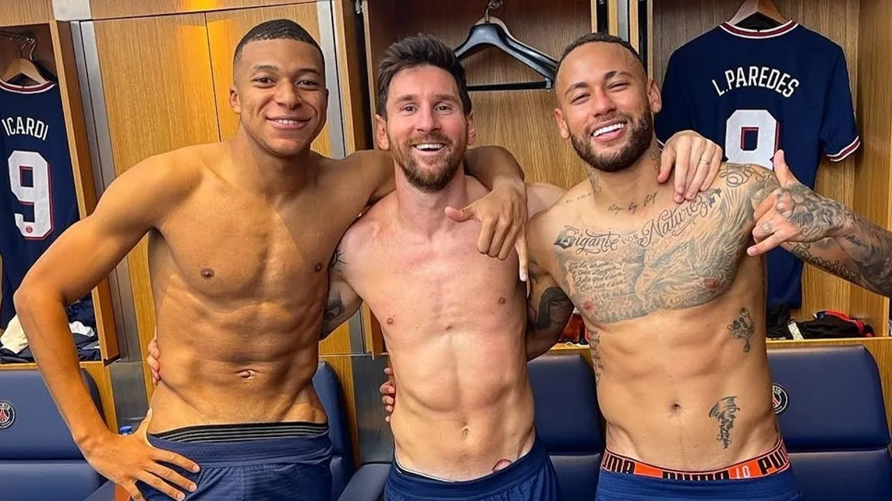 Vinicius và Mbappe: Từ Song Sát Trong Mơ Đến Cặp Kình Địch Đang Phá Nát Real Madrid