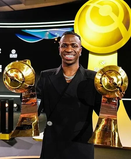 Vinicius Junior Đã Xứng Đáng Giành Quả Bóng Vàng Chưa? Hành Trình Từ Ứng Viên Số 1 Đến Kẻ Thua Cuộc Vĩ Đại